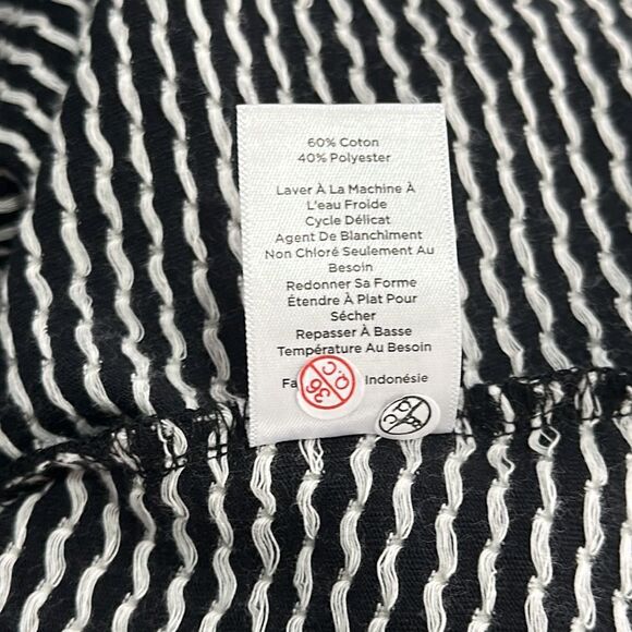 Talbots Petite Women's 3/4 Bell Sleeve Black Swiss Polka Dot Top Size SP - Picture 8 of 10